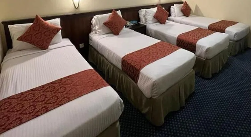 Budget Easter Umrah Package