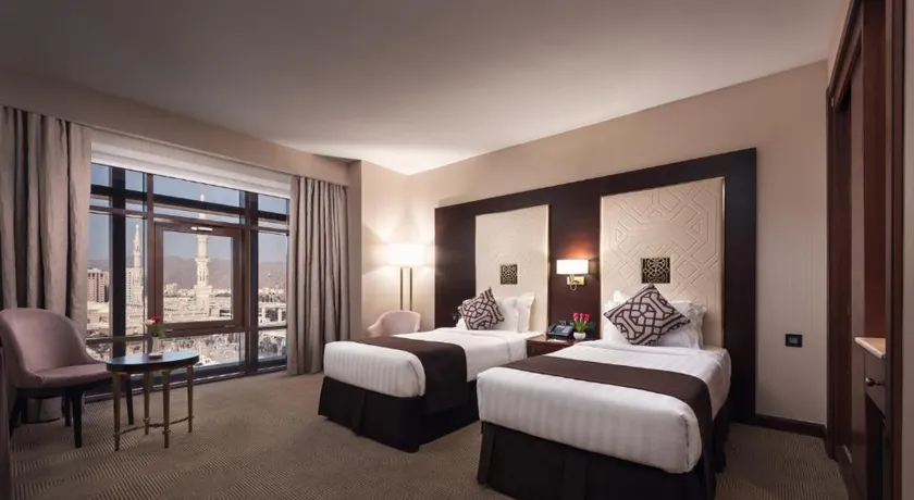 Deluxe February Umrah Package